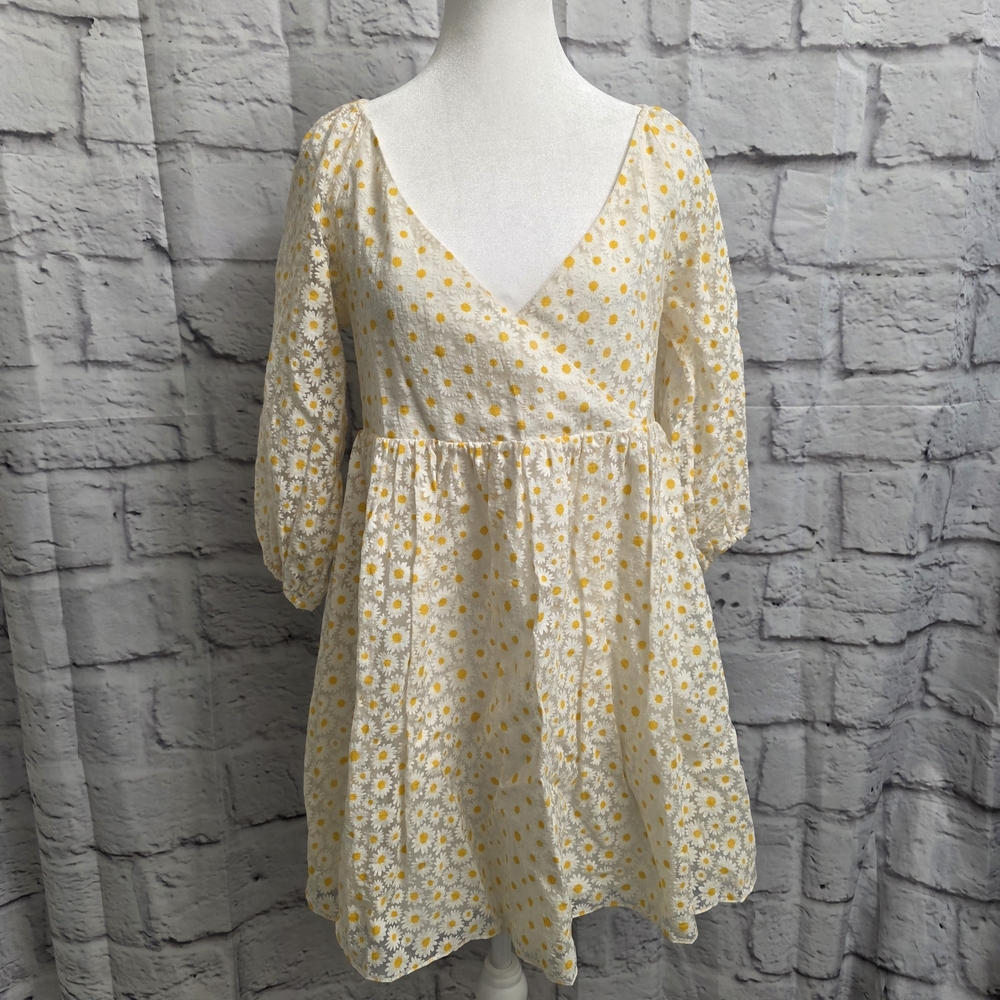 Aritzia Sunday Best Bonita Daisy Mini Dress Size XS